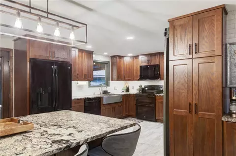 536 Douglas Hook Rd, Glocester, RI 02814 photo 11