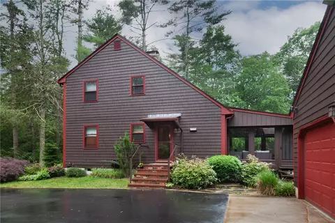 536 Douglas Hook Rd, Glocester, RI 02814 photo 7