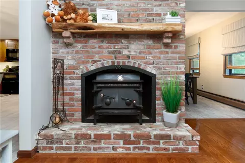 536 Douglas Hook Rd, Glocester, RI 02814 photo 18