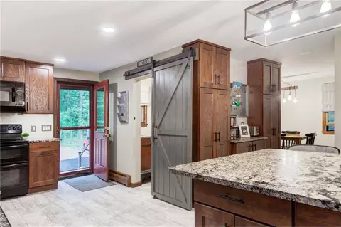 536 Douglas Hook Rd, Glocester, RI 02814 photo 9