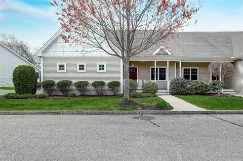 500 Mendon Rd #423, Cumberland, RI 02864
