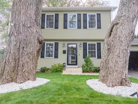 19 Revere Ave, West Warwick, RI 02893