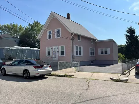 38 Sweet Ave, Woonsocket, RI 02895