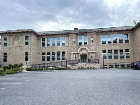7 Mount Hope Ave #201, Providence, RI 02906