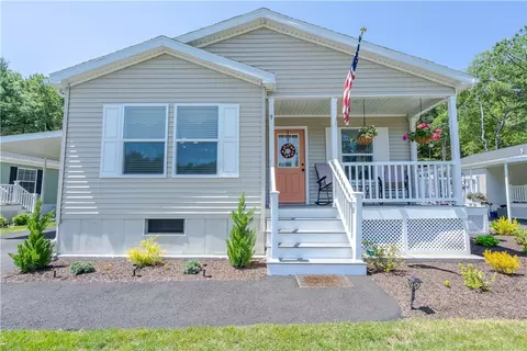 9 Cheryl Ln, Coventry, RI 02816 photo 2