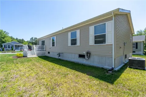 9 Cheryl Ln, Coventry, RI 02816 photo 5