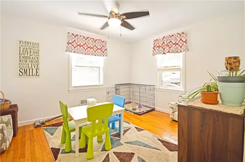 Bedroom - 27 Observatory Rd, Warwick, RI 02888 photo 1 of 4