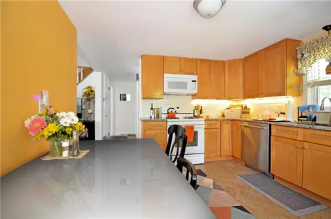 Kitchen - 27 Observatory Rd, Warwick, RI 02888 photo 1 of 2