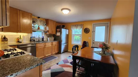 Kitchen - 27 Observatory Rd, Warwick, RI 02888 photo 2 of 2