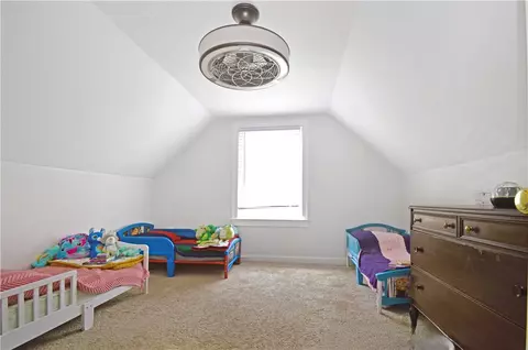 Bedroom - 27 Observatory Rd, Warwick, RI 02888 photo 2 of 4