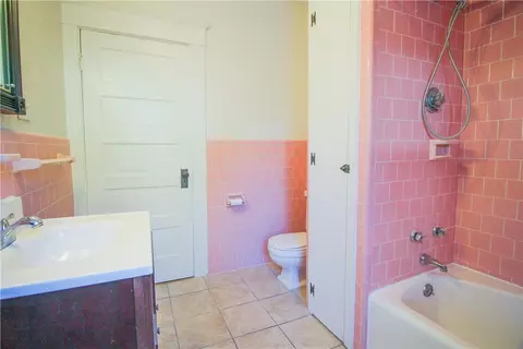 Bath - 563 Blackstone St, Woonsocket, RI 02895 photo 1 of 4