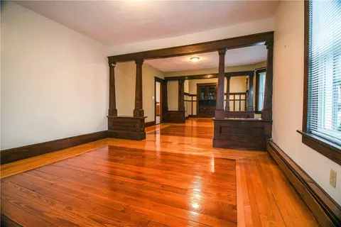 Living - 563 Blackstone St, Woonsocket, RI 02895 photo 5 of 9