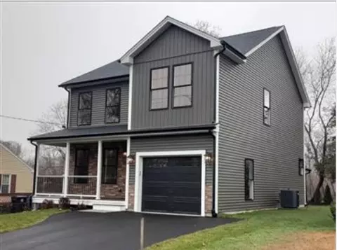 104 Crescent Rd, Pawtucket, RI 02861