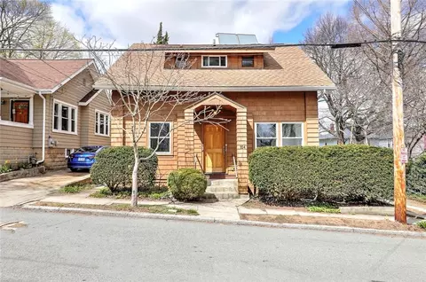 104 Eleventh St, Providence, RI 02906
