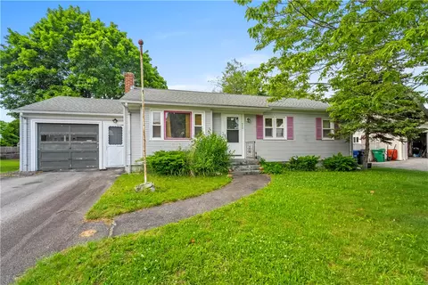 859 Church Ave, Warwick, RI 02889