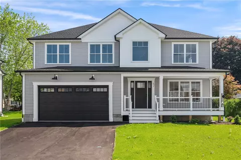 52 Governor St, Cumberland, RI 02864