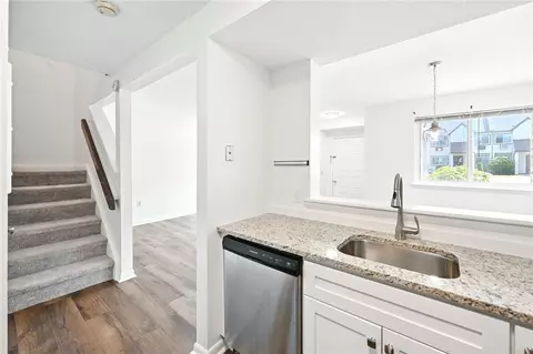 Entry Way - 223 High St #H, Westerly, RI 02891 photo 2 of 5