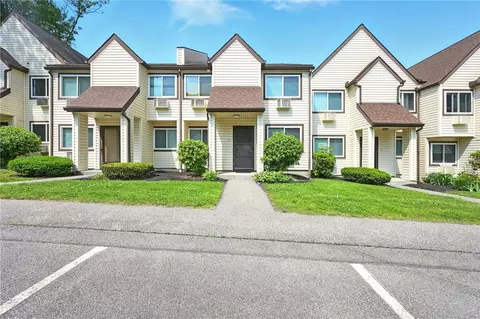 223 High St #H, Westerly, RI 02891