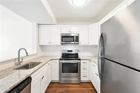 Kitchen - 223 High St #H, Westerly, RI 02891 photo 4 of 7