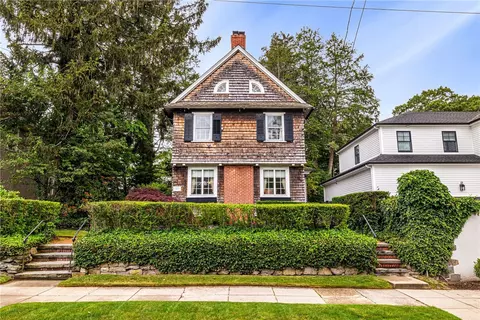 276 Blackstone Blvd, Providence, RI 02906