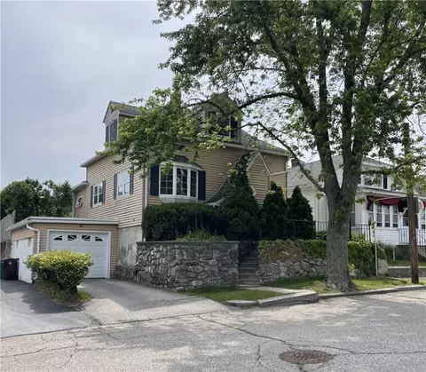 37 Kermit St, Woonsocket, RI 02895