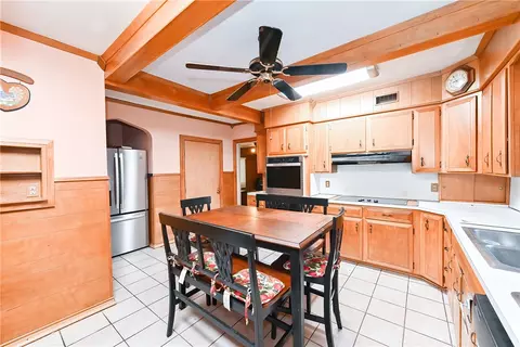 542 Prospect St, Woonsocket, RI 02895 photo 1