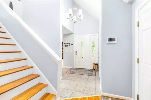 Entry Way - 61 Northbridge Rd, Mendon, MA 01756 photo 1 of 3