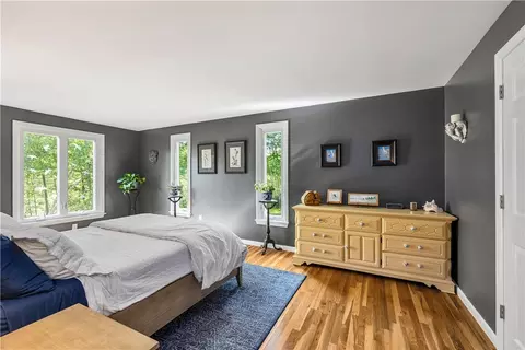 Bedroom - 61 Northbridge Rd, Mendon, MA 01756 photo 3 of 5