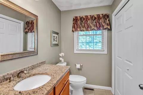 21 Laurel Dr, Glocester, RI 02814 photo 19