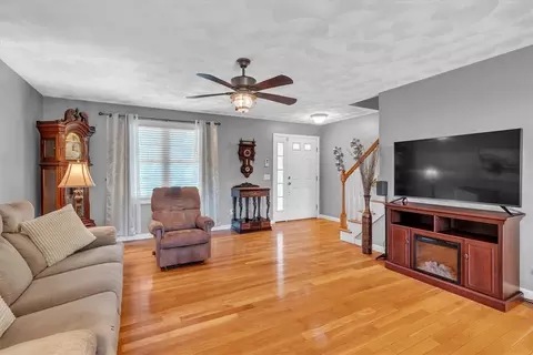 21 Laurel Dr, Glocester, RI 02814 photo 13