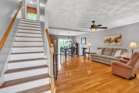 21 Laurel Dr, Glocester, RI 02814 photo 11