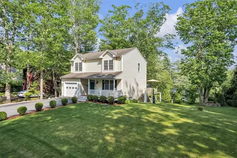 21 Laurel Dr, Glocester, RI 02814 photo 3