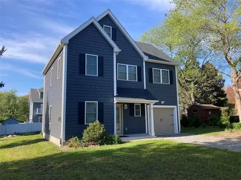 58 Stern St, Jamestown, RI 02835