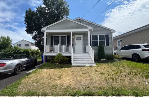 20 Nellie St, Providence, RI 02904