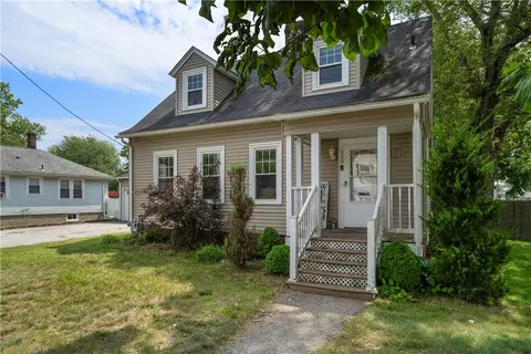 150 Church Ave, Warwick, RI 02889