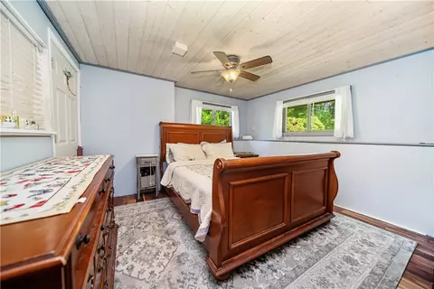 Bedroom - 25 Cosmo St, Westerly, RI 02891 photo 4 of 4