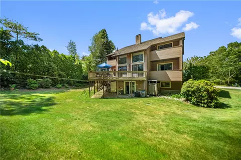 Exterior - 25 Cosmo St, Westerly, RI 02891 photo 5 of 7