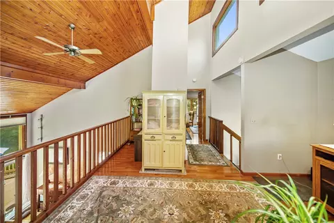 Entry Way - 25 Cosmo St, Westerly, RI 02891 photo 3 of 4