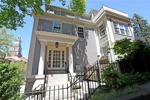 279 Benefit St #3, Providence, RI 02903