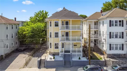 20 Chalapa Ave, Woonsocket, RI 02895