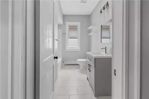 Entry Way - 20 Chalapa Ave, Woonsocket, RI 02895 photo 4 of 4
