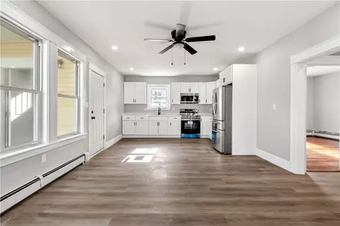 Living - 20 Chalapa Ave, Woonsocket, RI 02895 photo 3 of 9