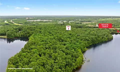 229 Reservoir Rd, Smithfield, RI 02859