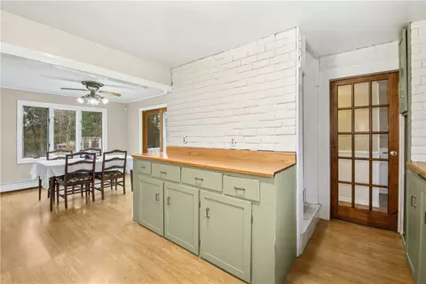 545 Victory Hwy, Mapleville, RI 02839 photo 15