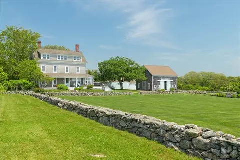 68 Grange Ave, Little Compton, RI 02837