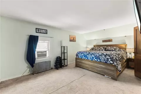 Bedroom - 4 Cornell Ave, Warren, RI 02885 photo 1 of 7