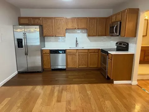 444 Woodward Rd #3, North Providence, RI 02904