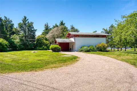Exterior - 10 Morris Rd, Westerly, RI 02891 photo 2 of 13