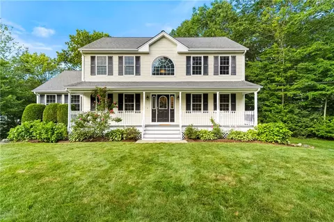 24 Poppy Hill Dr, Johnston, RI 02919