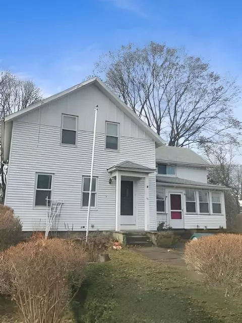 66 Railroad St, South Kingstown, RI 02879